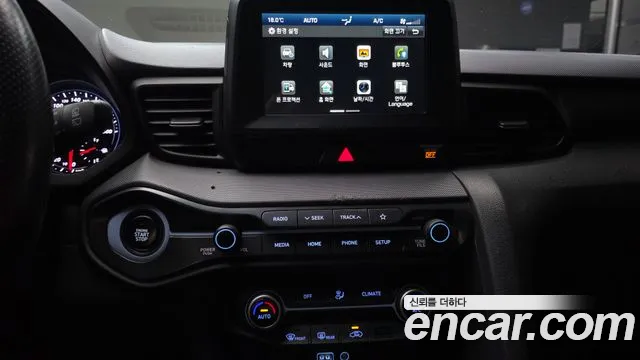 Hyundai Veloster — фото 14