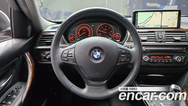 BMW 3-Series — фото 13