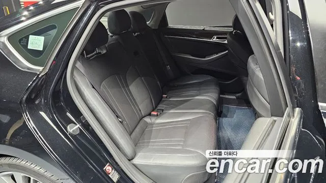 Hyundai Genesis — фото 11
