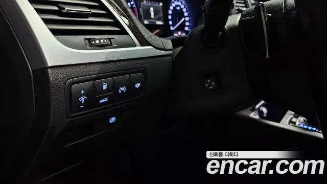 Hyundai Genesis — фото 16