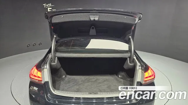 Hyundai Genesis — фото 20