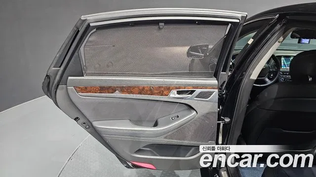 Hyundai Genesis — фото 25