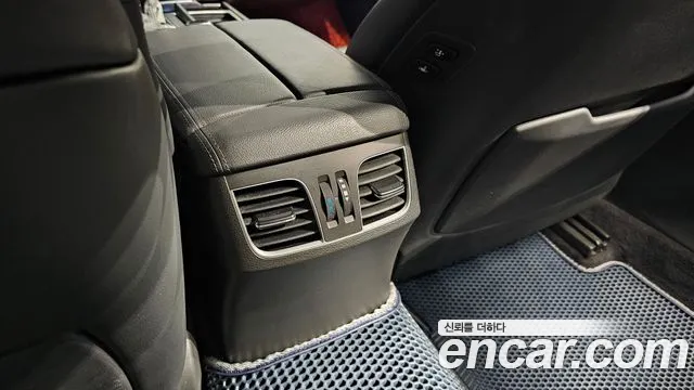 Hyundai Genesis — фото 33