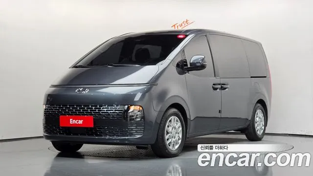 Hyundai Staria — фото 1