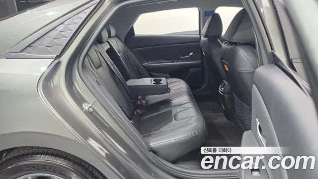 Hyundai Avante — фото 18