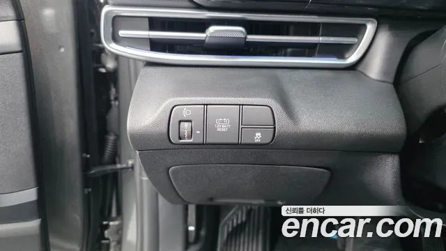 Hyundai Avante — фото 27
