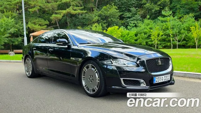 Jaguar XJ — фото 3