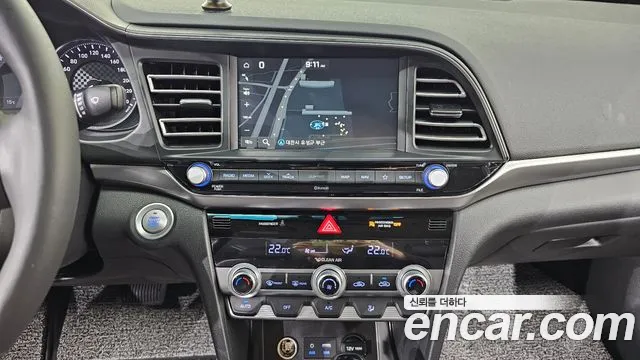 Hyundai Avante — фото 12