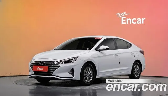 Hyundai Avante — фото 20