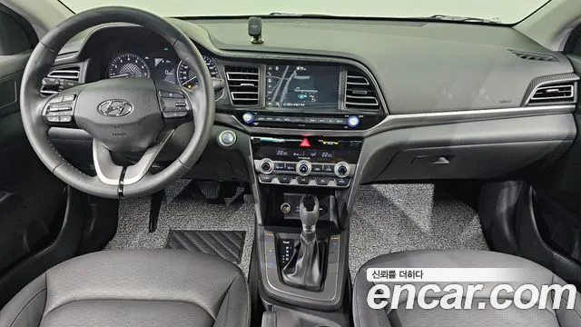 Hyundai Avante — фото 6