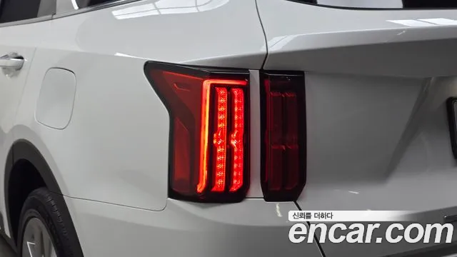 Kia Sorento — фото 23