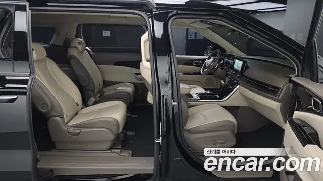 Kia Carnival — фото 17
