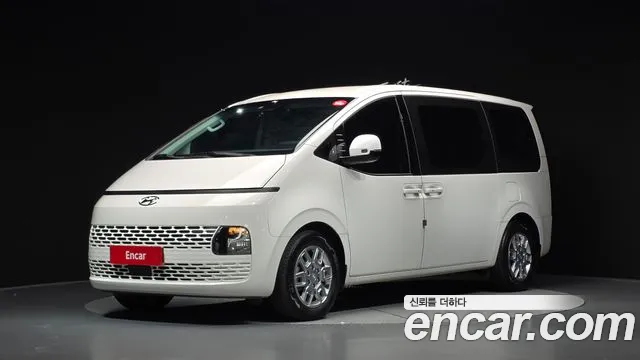 Hyundai Staria — фото 1