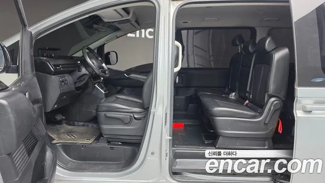 Hyundai Staria — фото 17