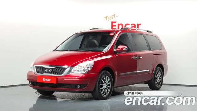 Kia Carnival — фото 1