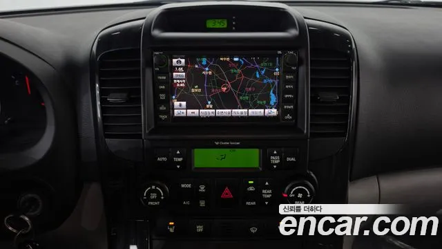 Kia Carnival — фото 12