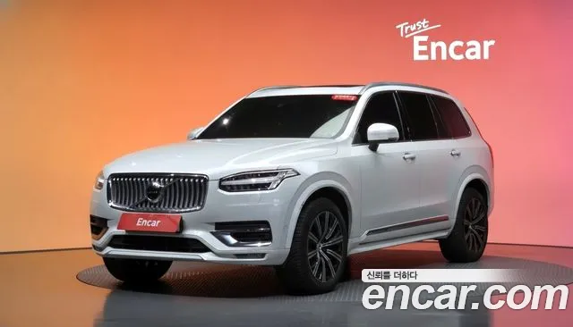 Volvo XC90 — фото 20