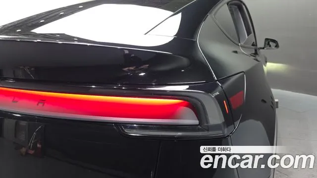 Tesla Model Y — фото 24