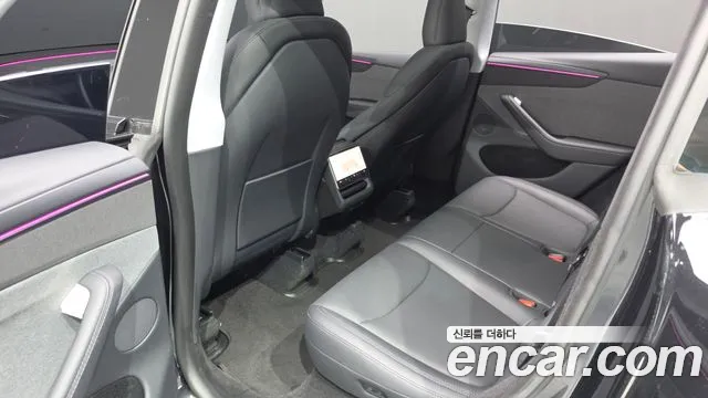 Tesla Model Y — фото 27