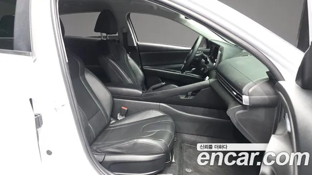 Hyundai Avante — фото 11