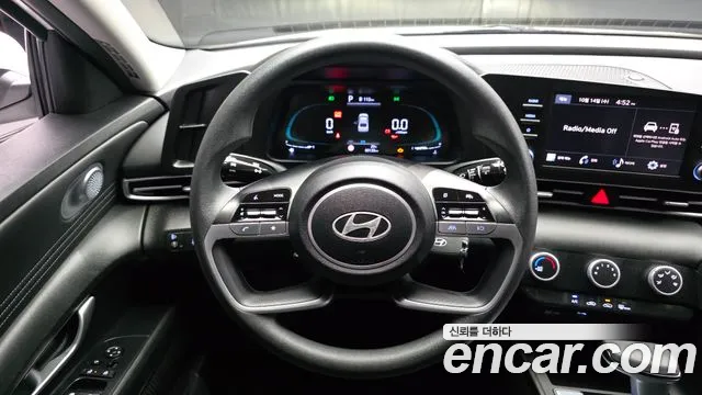 Hyundai Avante — фото 13