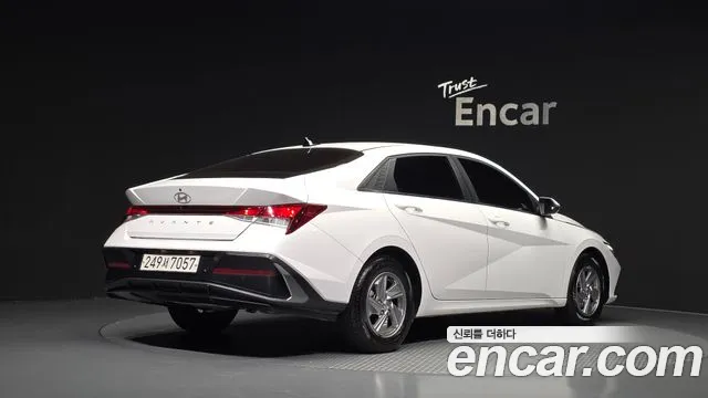 Hyundai Avante — фото 2