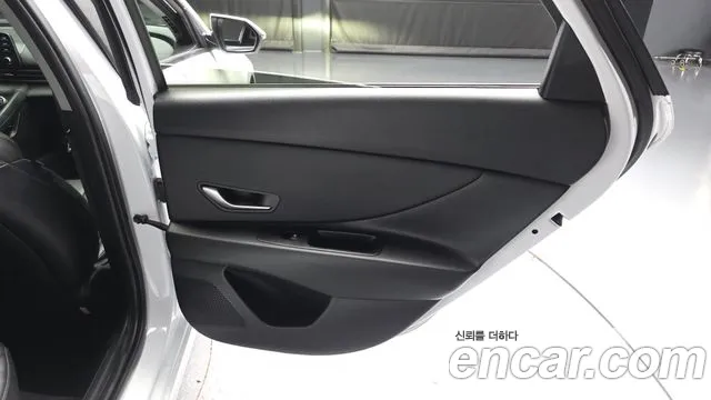 Hyundai Avante — фото 25