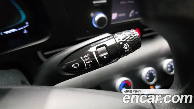 Hyundai Avante — фото 28