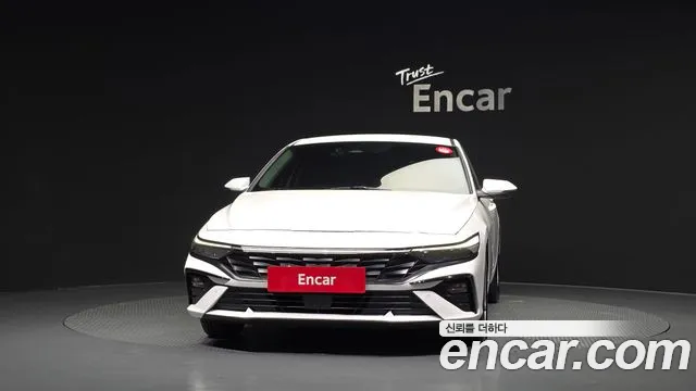 Hyundai Avante — фото 3