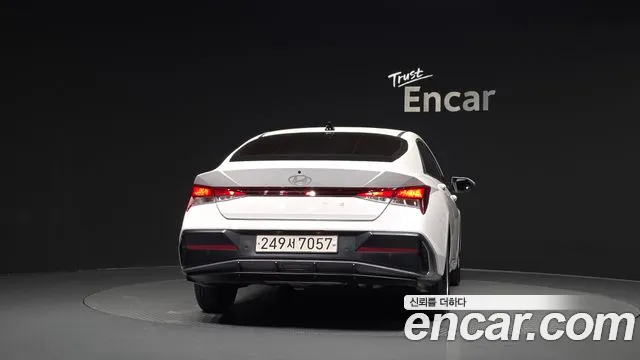 Hyundai Avante — фото 4