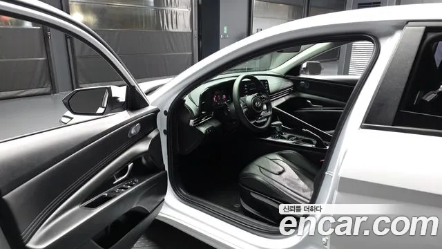 Hyundai Avante — фото 10