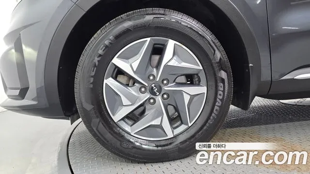 Kia Sorento — фото 5