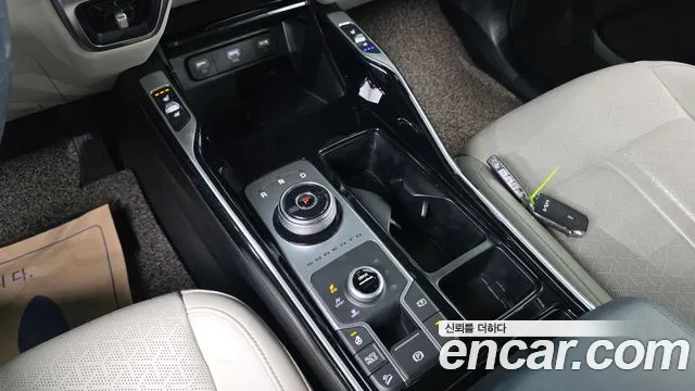 Kia Sorento — фото 9