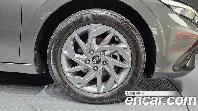 Hyundai Avante — фото 12