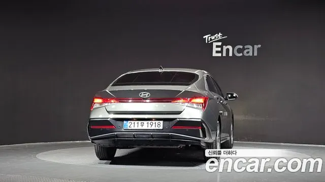 Hyundai Avante — фото 4