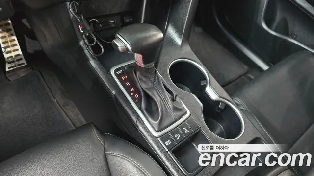 Kia Sportage — фото 8