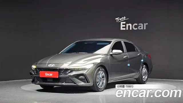 Hyundai Avante — фото 1