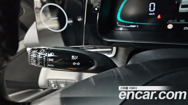 Hyundai Avante — фото 13