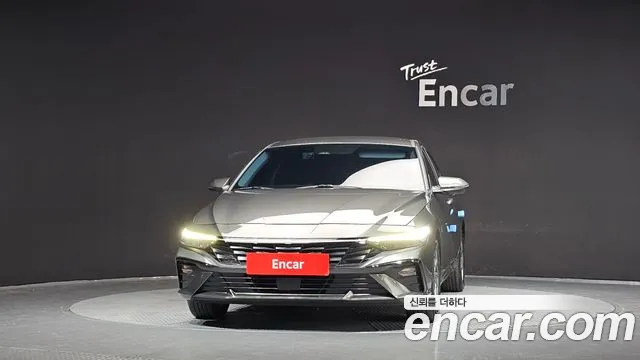 Hyundai Avante — фото 3