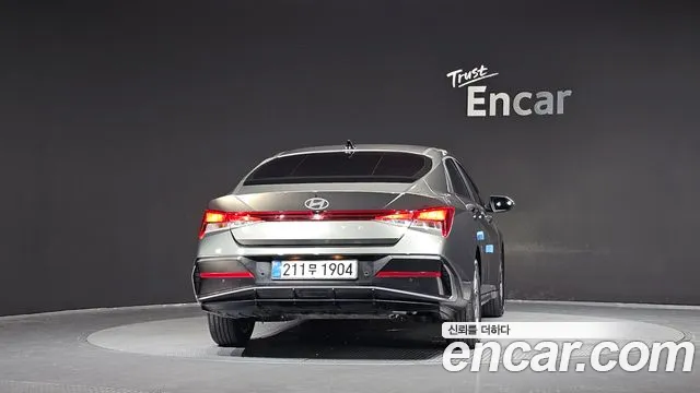Hyundai Avante — фото 4