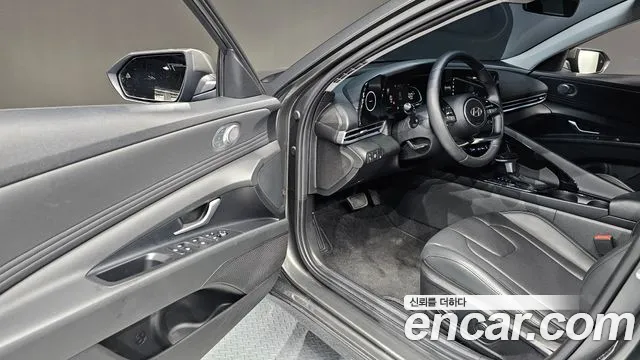 Hyundai Avante — фото 10