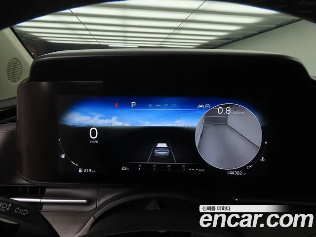 Kia Carnival — фото 14