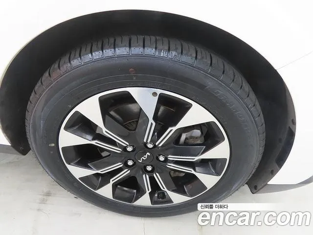 Kia Carnival — фото 20