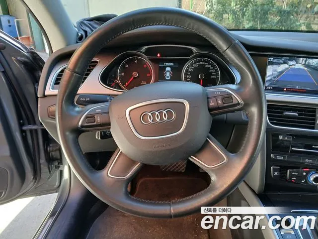 Audi A4 — фото 15