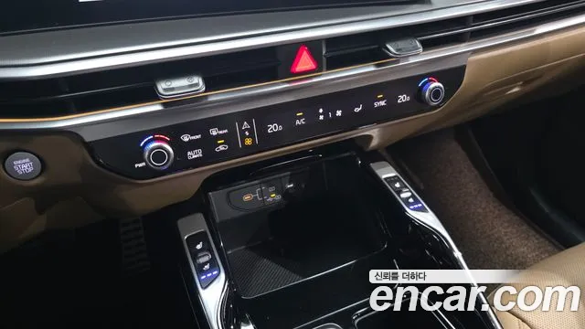 Kia Sorento — фото 17