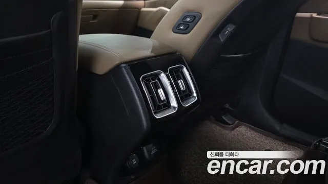 Kia Sorento — фото 36