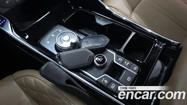 Kia Sorento — фото 9