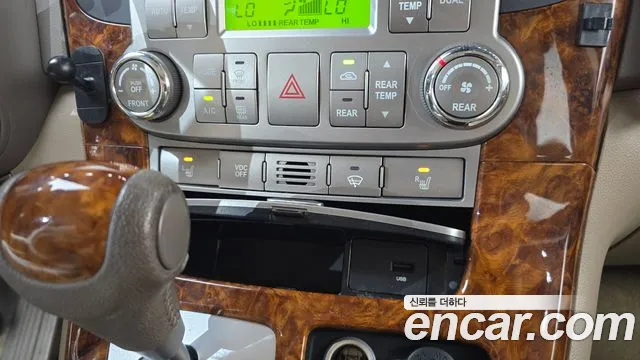 Kia Carnival — фото 30