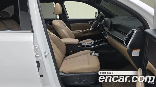 Kia Sorento — фото 11