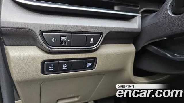 Kia Carnival — фото 14